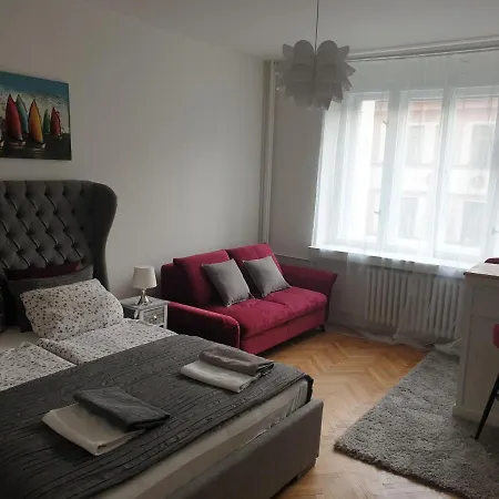 Appartamento Newly Refurbished Praga