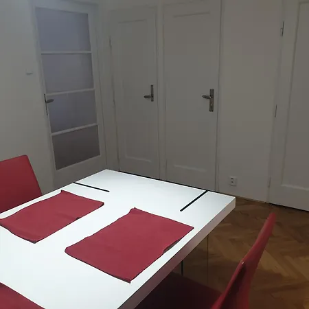 Appartamento Newly Refurbished *