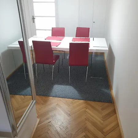 Appartamento Newly Refurbished Praga