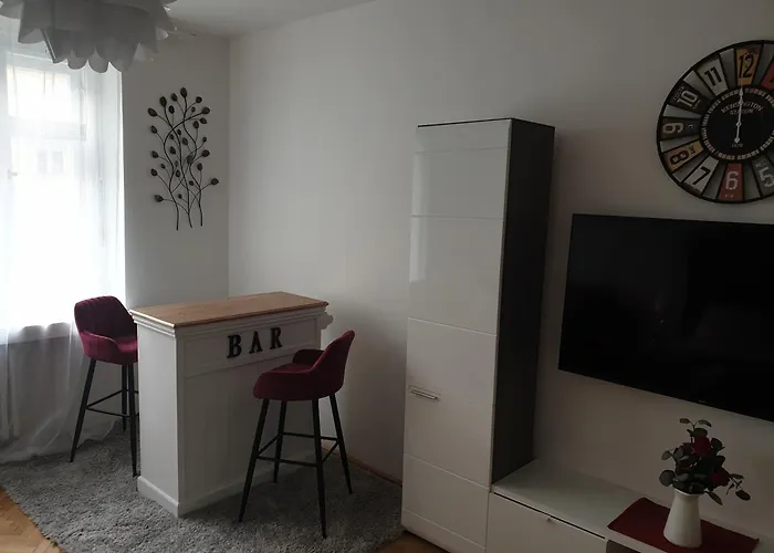 Lägenhet Newly Refurbished *
