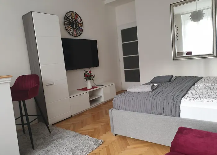 Lägenhet Newly Refurbished