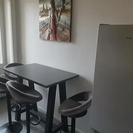 Διαμέρισμα Newly Refurbished *